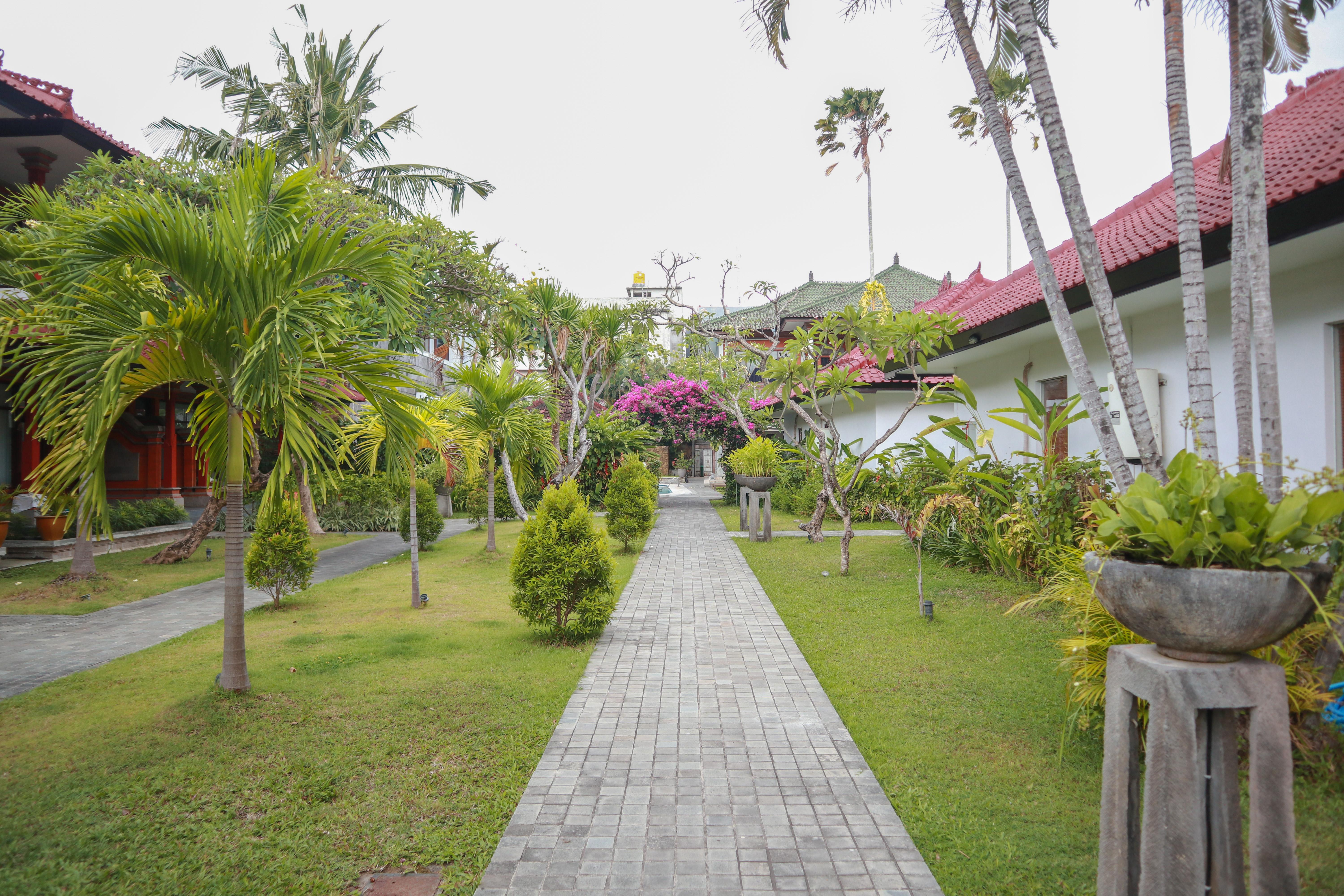 The Cakra Hotel Denpasar  Exterior photo